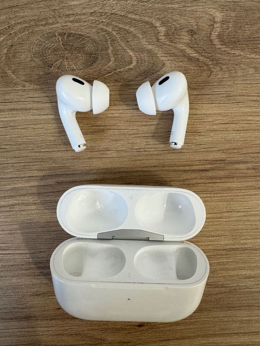 Apple AirPods Pro 2nd Gen ANC