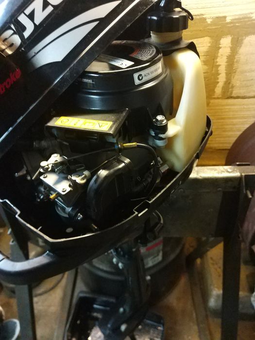 продам легкий японский лодочный мотор сузуки 2.5лс 4т