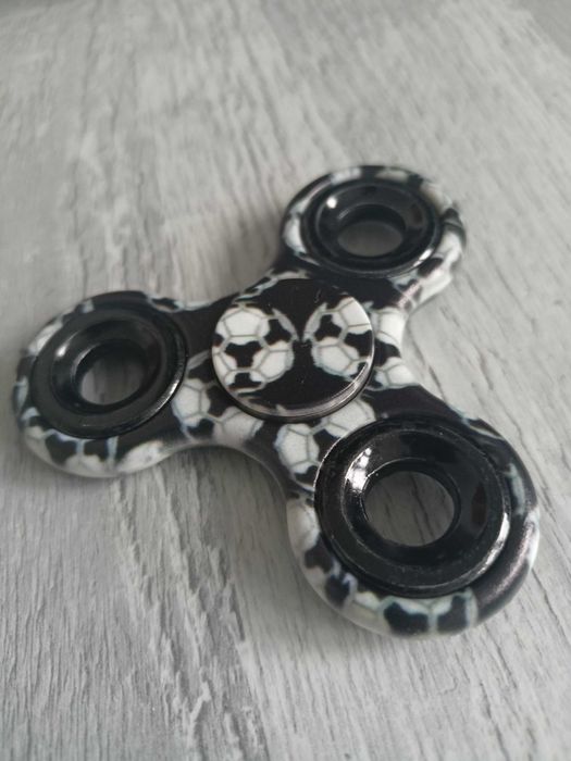 Fidget spinner zabawka