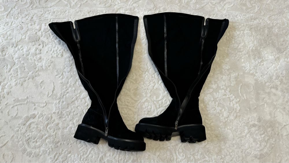 Зимові замшеві ботфорти високі чоботи 37 р 24 24,5 см