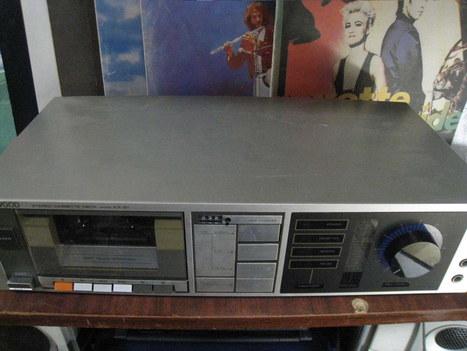 продам кассетную деку Kenwood .