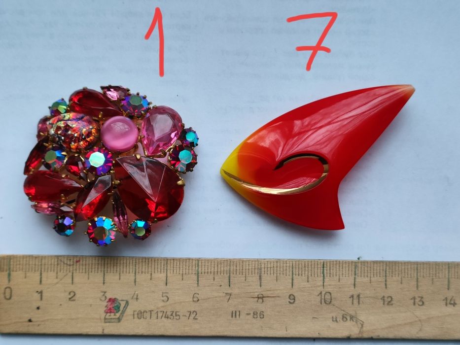 Брошь Чехия  б/у.