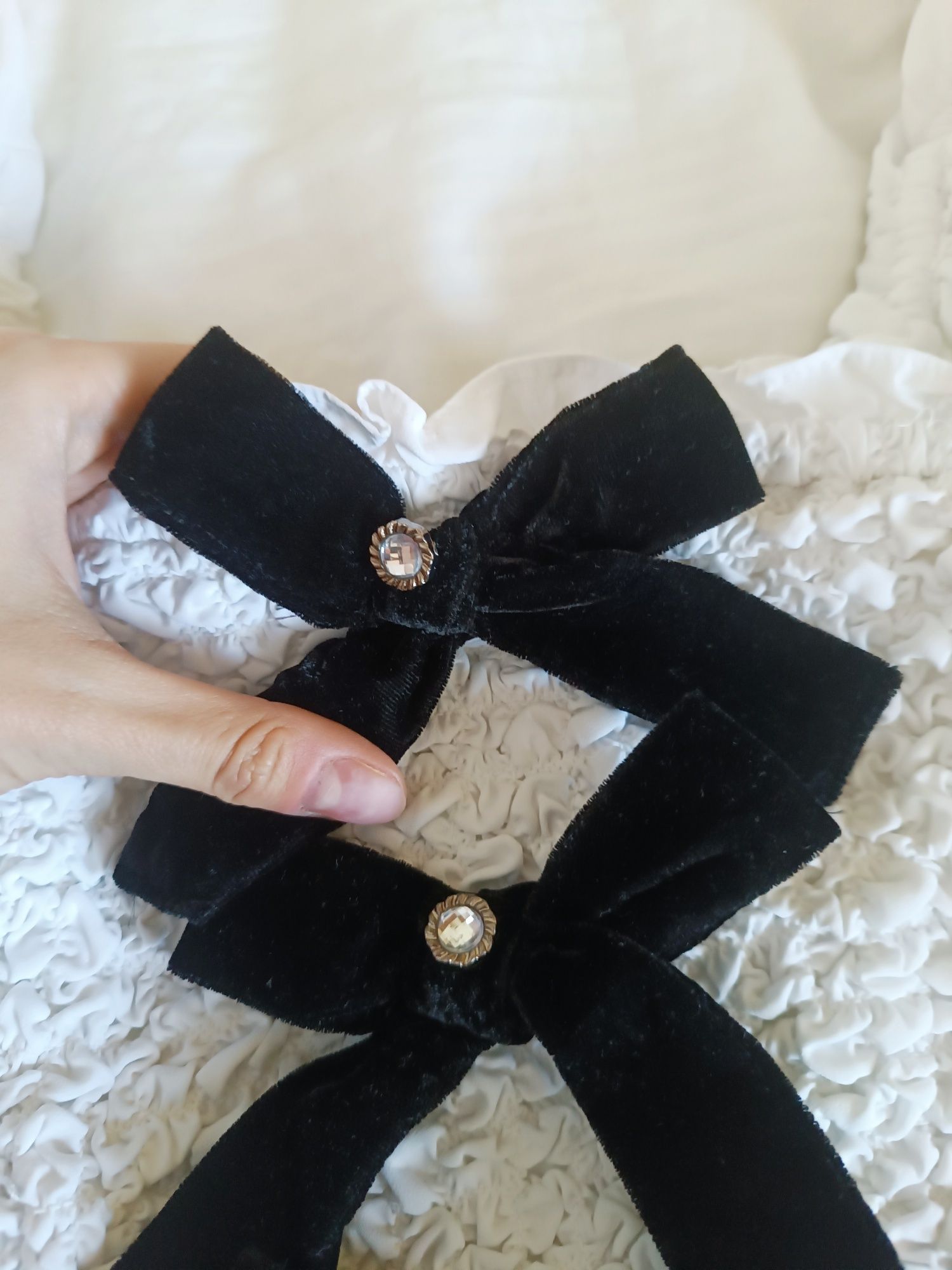 River Island / Biały top żakardowy tłoczony kokardki goth lolita / S