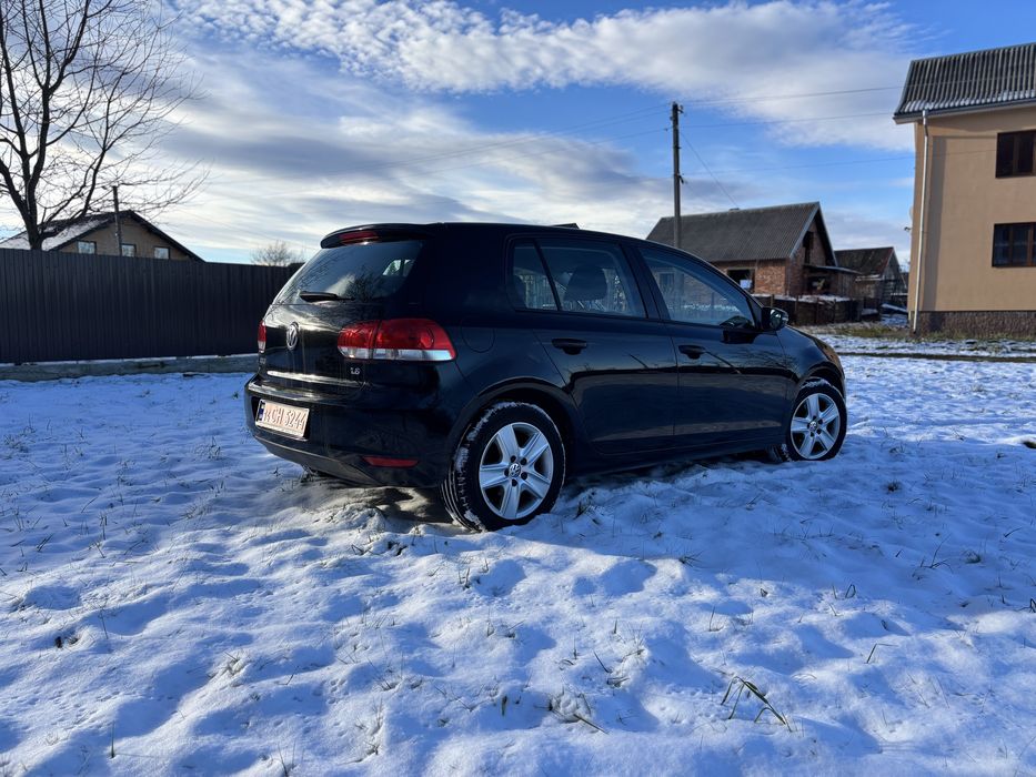Volkswagen Golf 6 1,6 МРі бензин