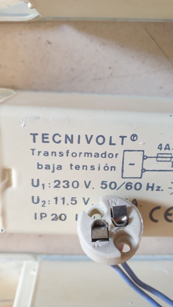 Transformadores e spots GU5.3