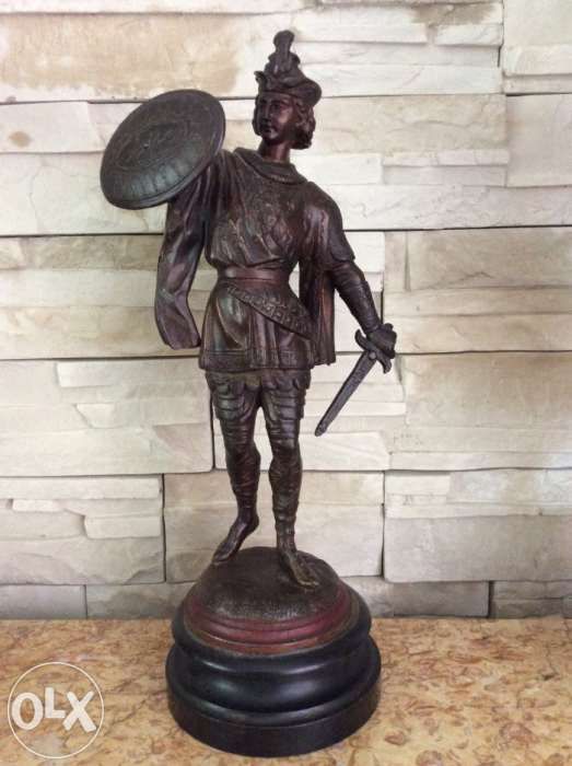 Żołnierz wojak stara rzeźba figura z cynkalu antyk