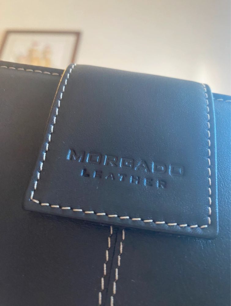 Porta moedas em pele