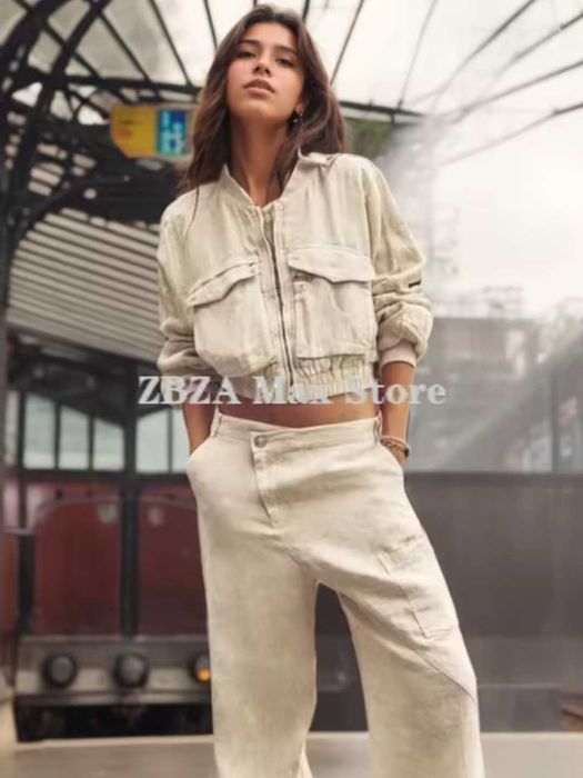 Куртка,бомбер, ветровка Zara