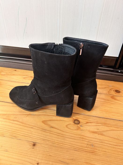 Замшеві черевики весняні на невеликому каблуку розмір 39