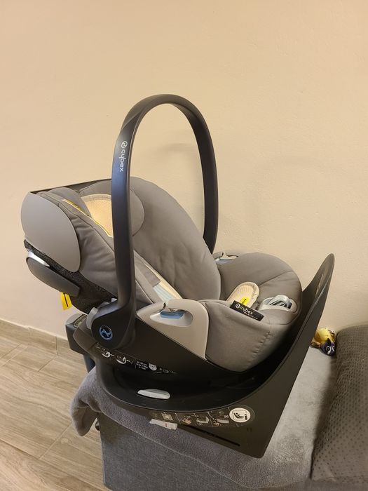 Nosidełko Cybex Cloud Z z bazą obrotową i folią przeciwdeszczową