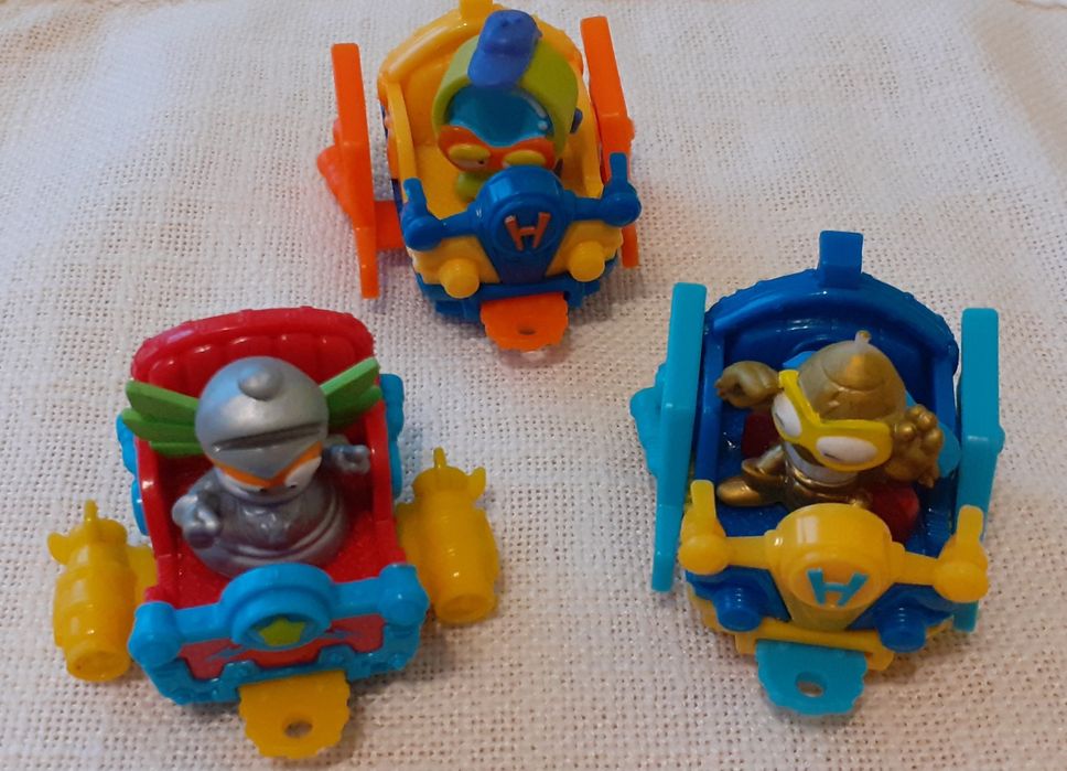 3 Figurki Super Zings