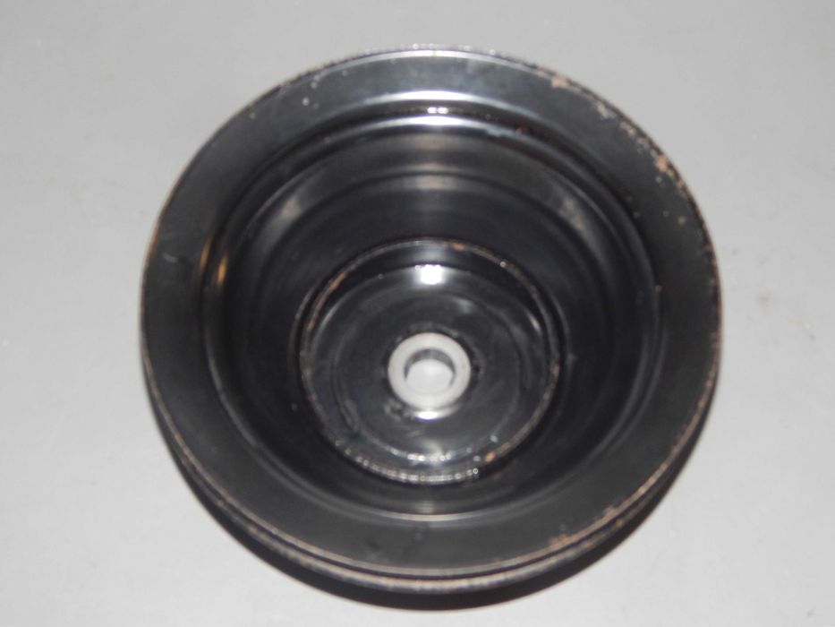 koło pasowe pompy wody mercedes mb 100 mb100, 207