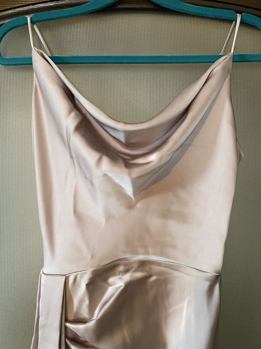 Сукня вечірня, випускна