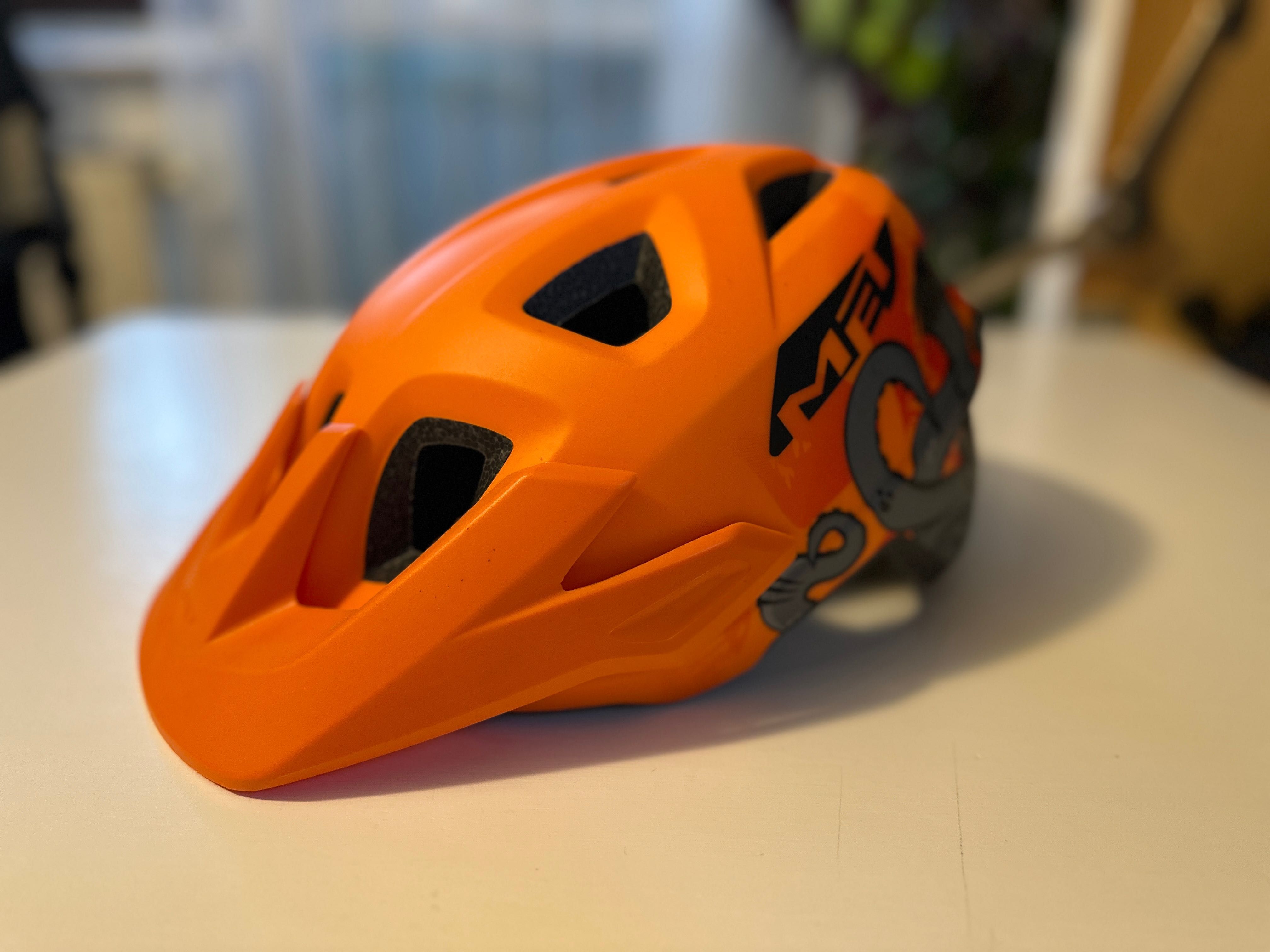Kask rowerowy - super widoczny „pomarańcz” z ośmiornicą