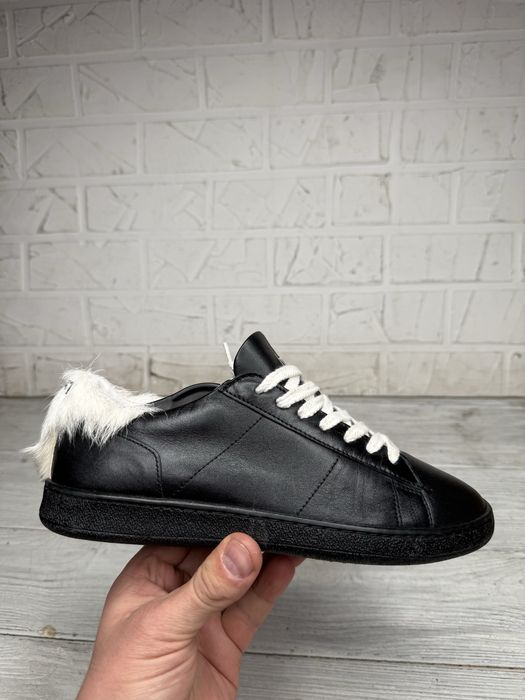 Модные женские кожаные кроссовки rov с отделкой из меха