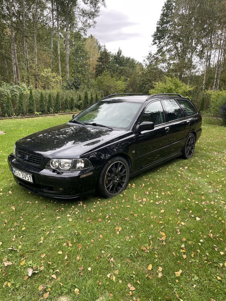Volvo v40 2003r 1.9 100kW