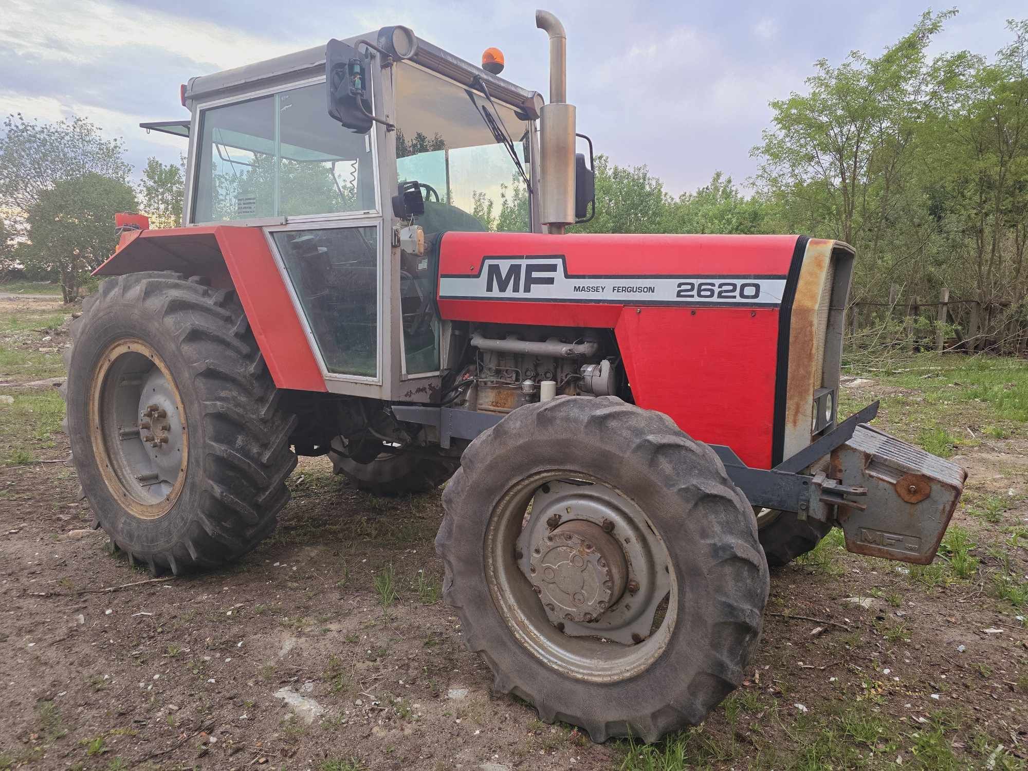 Massey Ferguson 2620