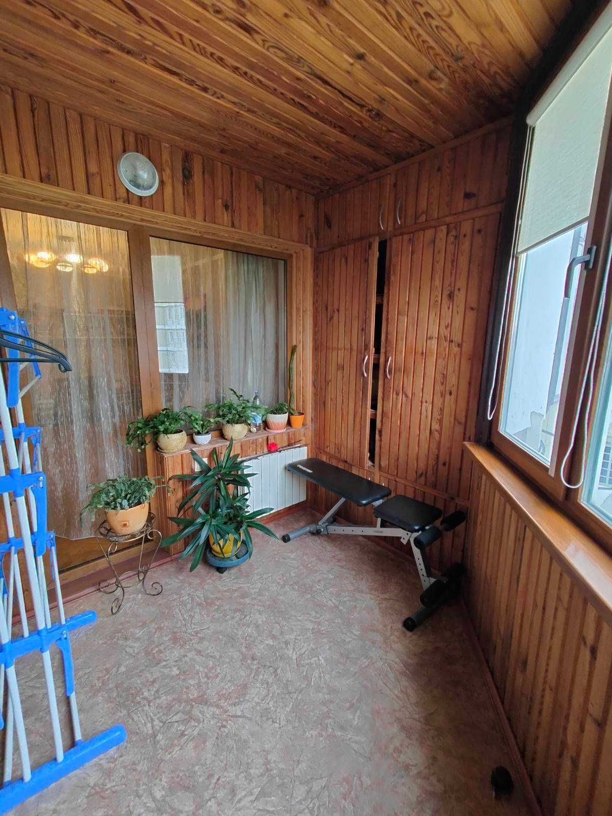 Продаж 3-к квартири  Харківське шосе,  180/21  /єВідновлення /