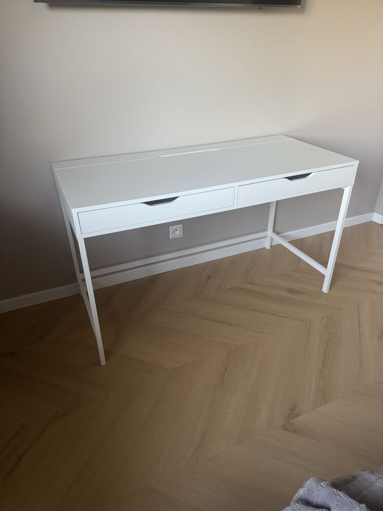 Biurko Toaletka biała 132x58