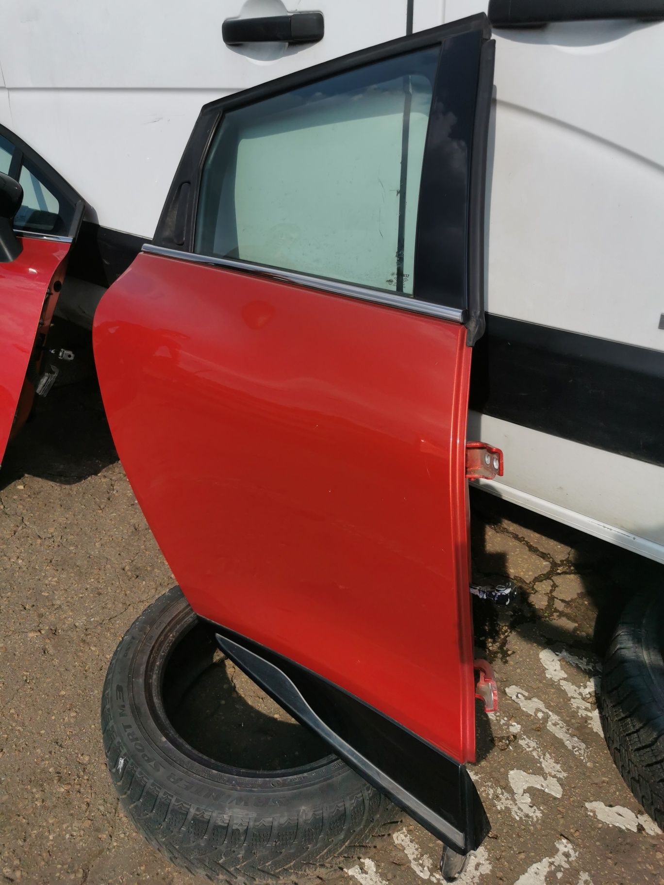 Kompletne Drzwi prawe Prawy tył tylne Renault Clio IV 4 TENNP