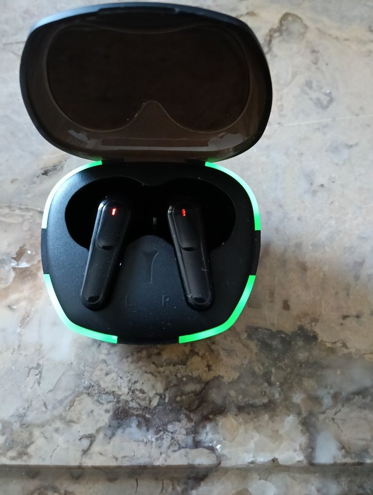 Fones de ouvido bluetooth