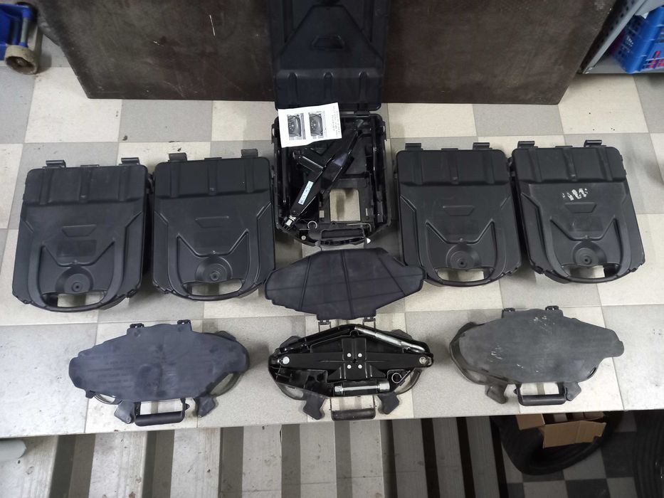 Домкрат комплект рено трафік опель віваро дукато крюк меган логан паса