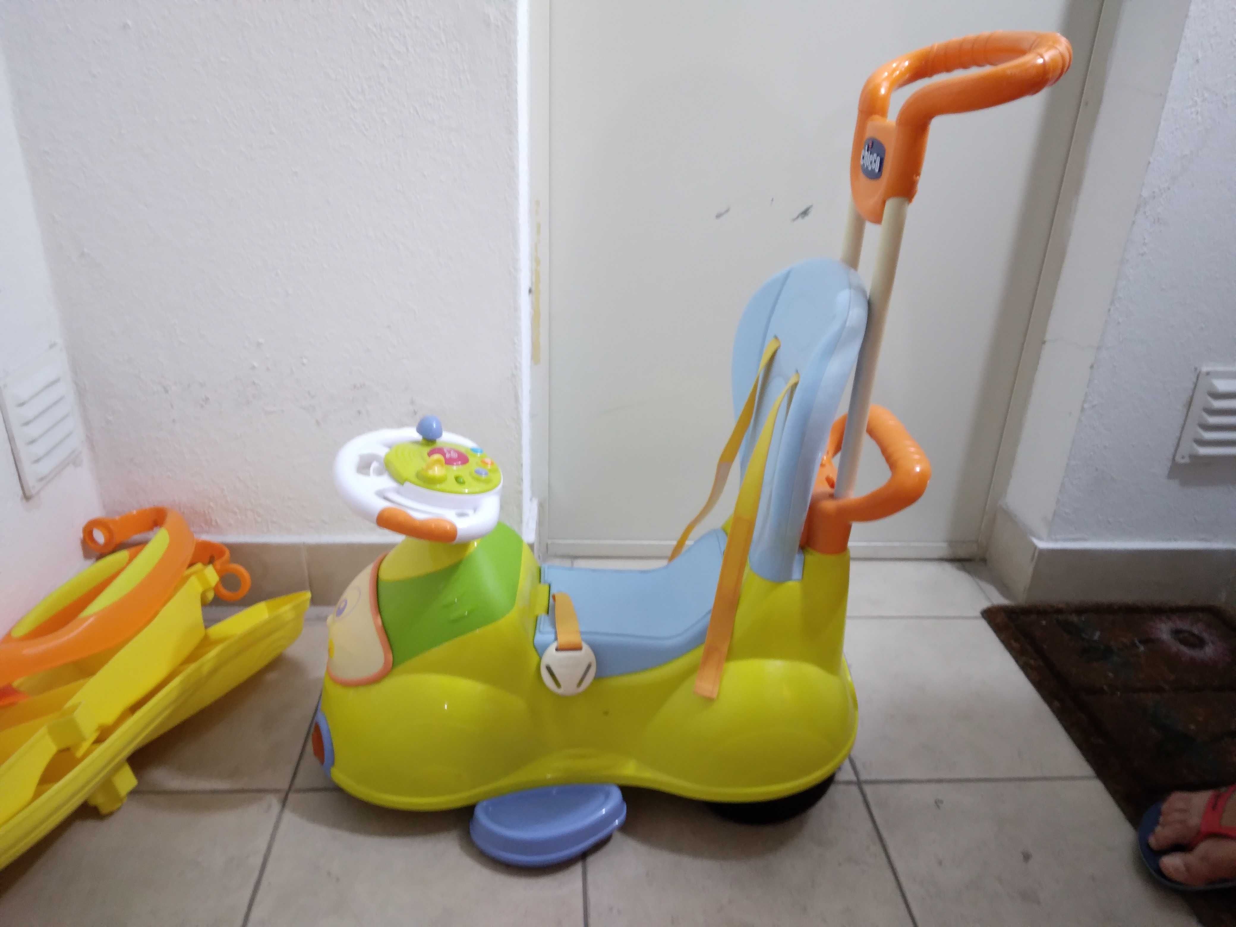 Chicco Quattro - carrinho cavalgável