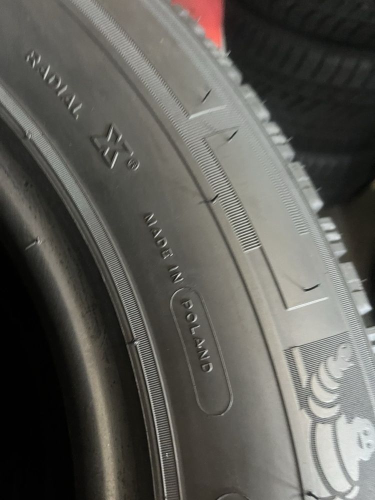 235/65/16c R16c Michelin Agilis Alpin 4шт зима