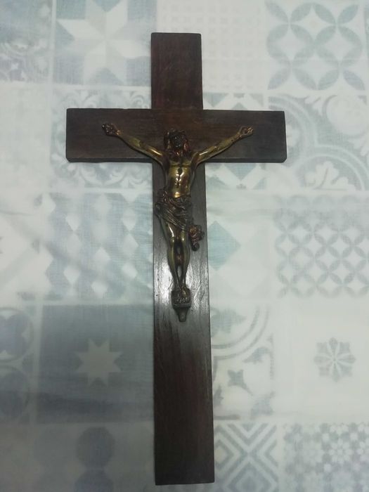 Crucifixos bronze | Estanho