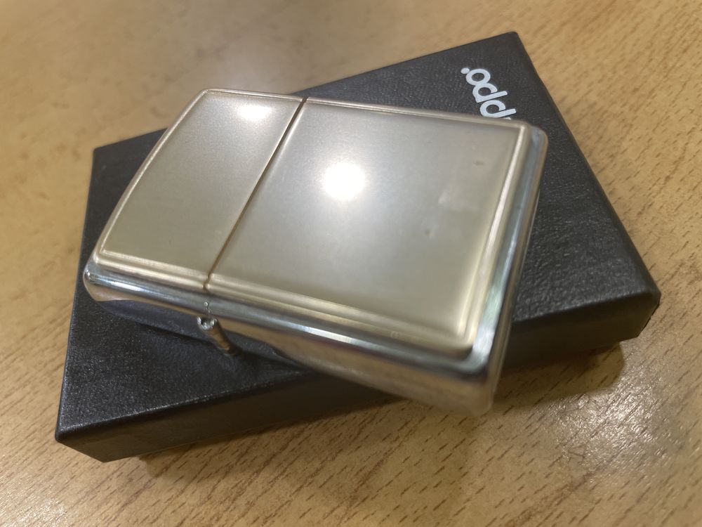 Isqueiro Zippo Novo modelo 688 Regular CHAMPAGNE ANODIZED AL