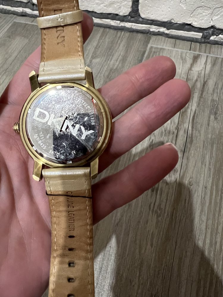 Часы оригинал DKNY