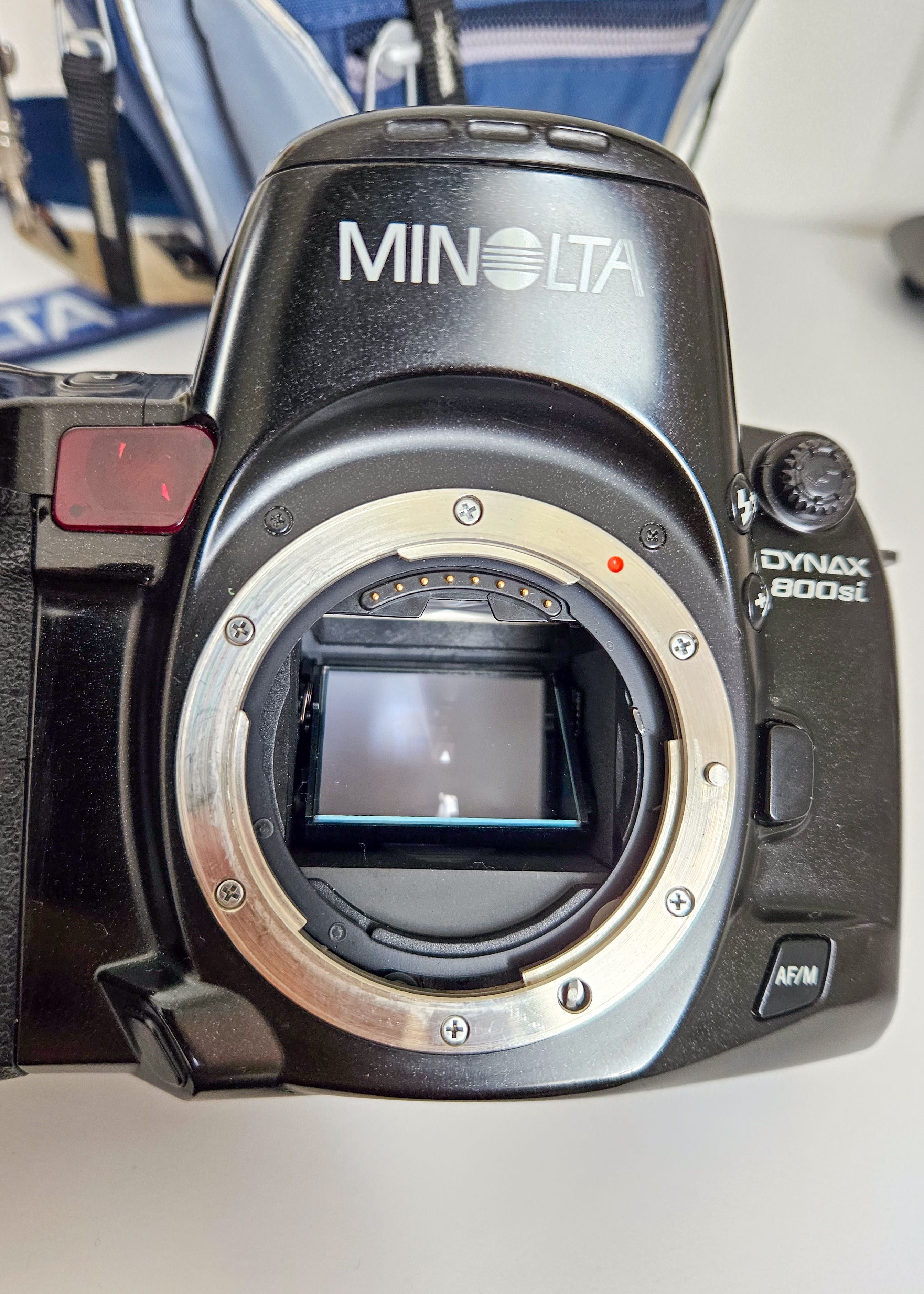 Minolta Maxxum 800si + AF xi 28-105mm 4.5-5.6 + Сумка