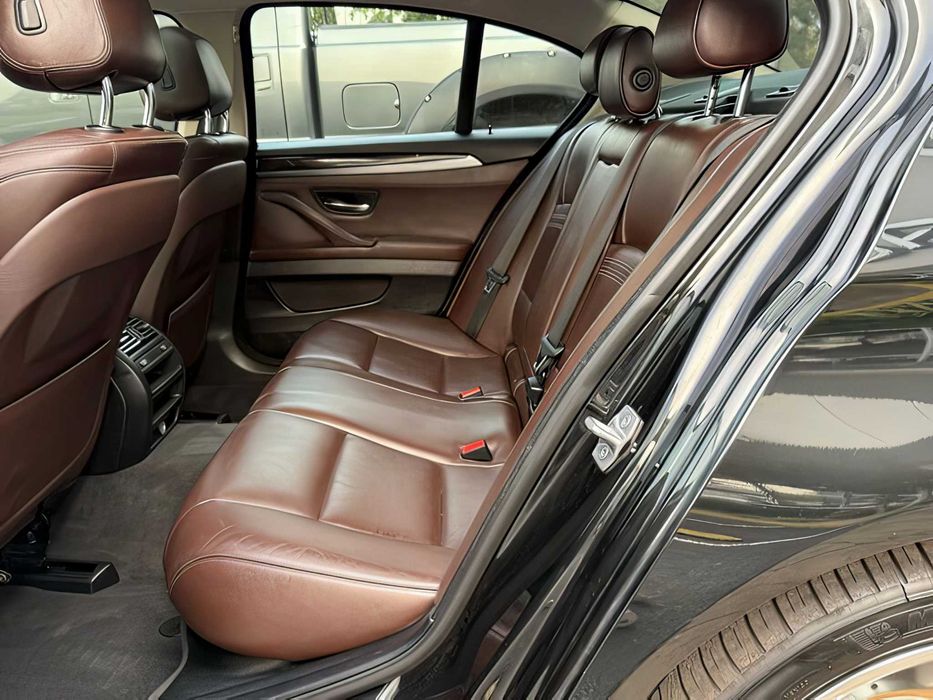 BMW 5 Series      2016