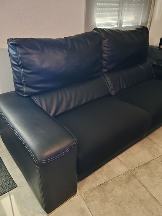 Sofá em pele genuína com 2 metros