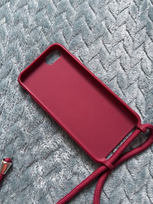 Etui iphone 8 ze sznurkiem