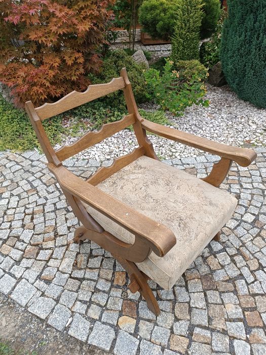 Fotele dębowe w stylu retro