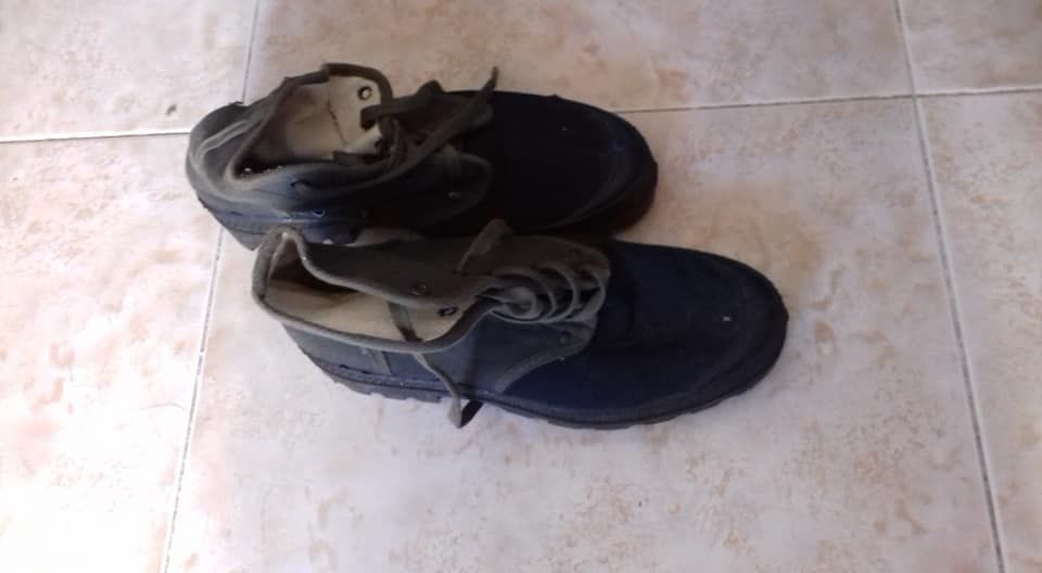 Botas de lona propria para usar na caça, n.39