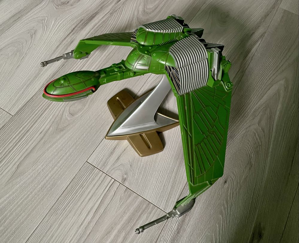 Model statku Klingonów Bird of Prey Star Trek 1994 r. Playmates.
