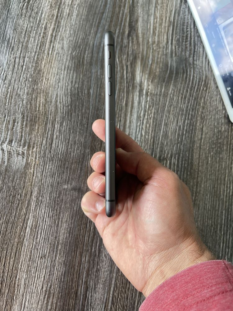 Продам Iphone 11 128gb