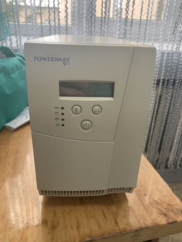 Джерело безперебійного живлення Powerware 9/120