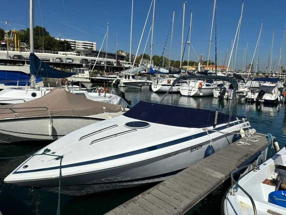 Barco Cobalt Marine 253 | Motor Hp Volvo Penta 5.7 GXi V8