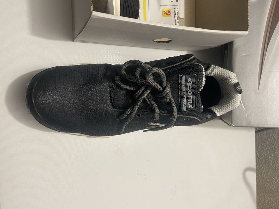 Sapatos de segurança Cofra - novos