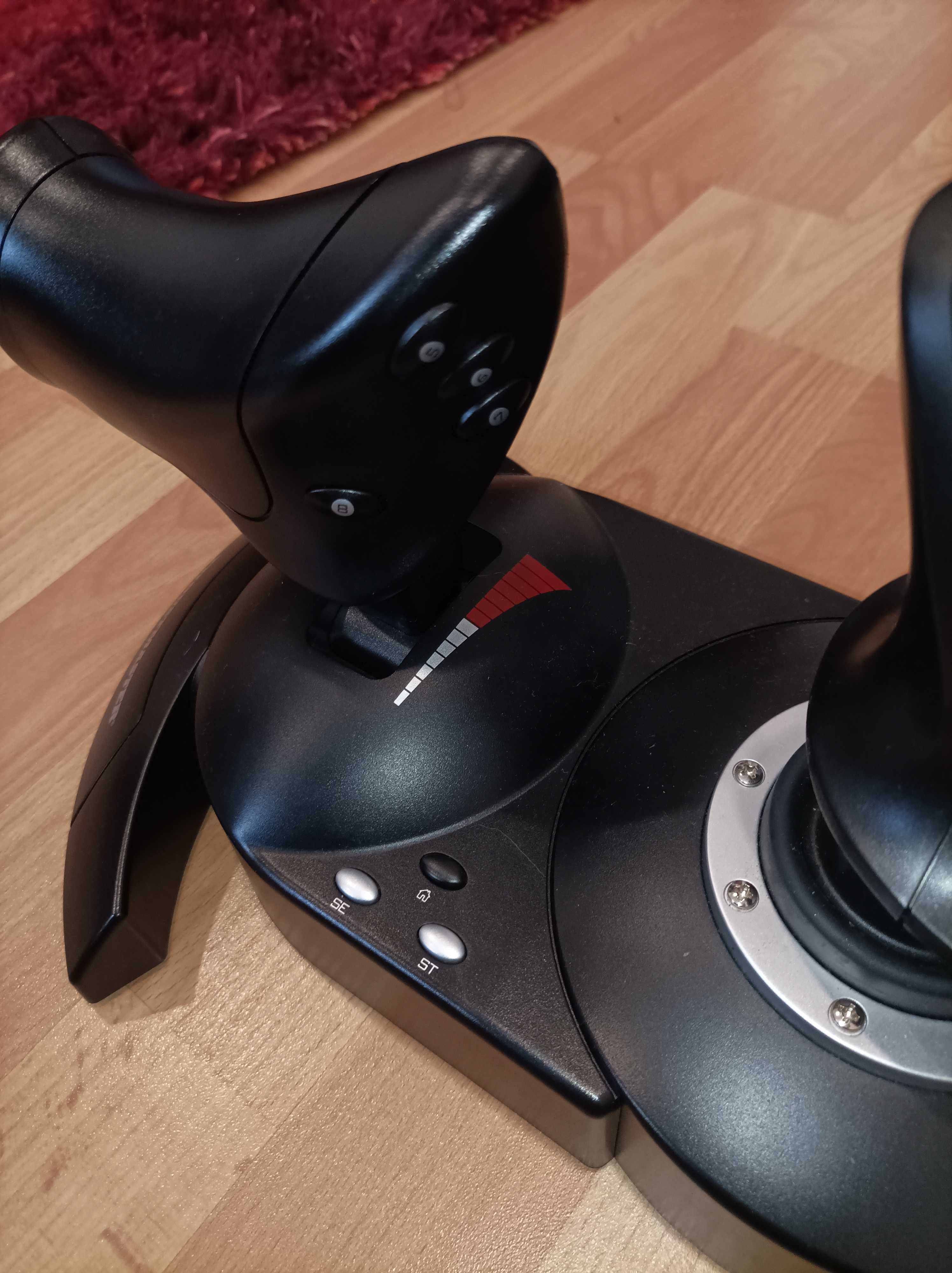 Vendo joystick Flight Hotas X