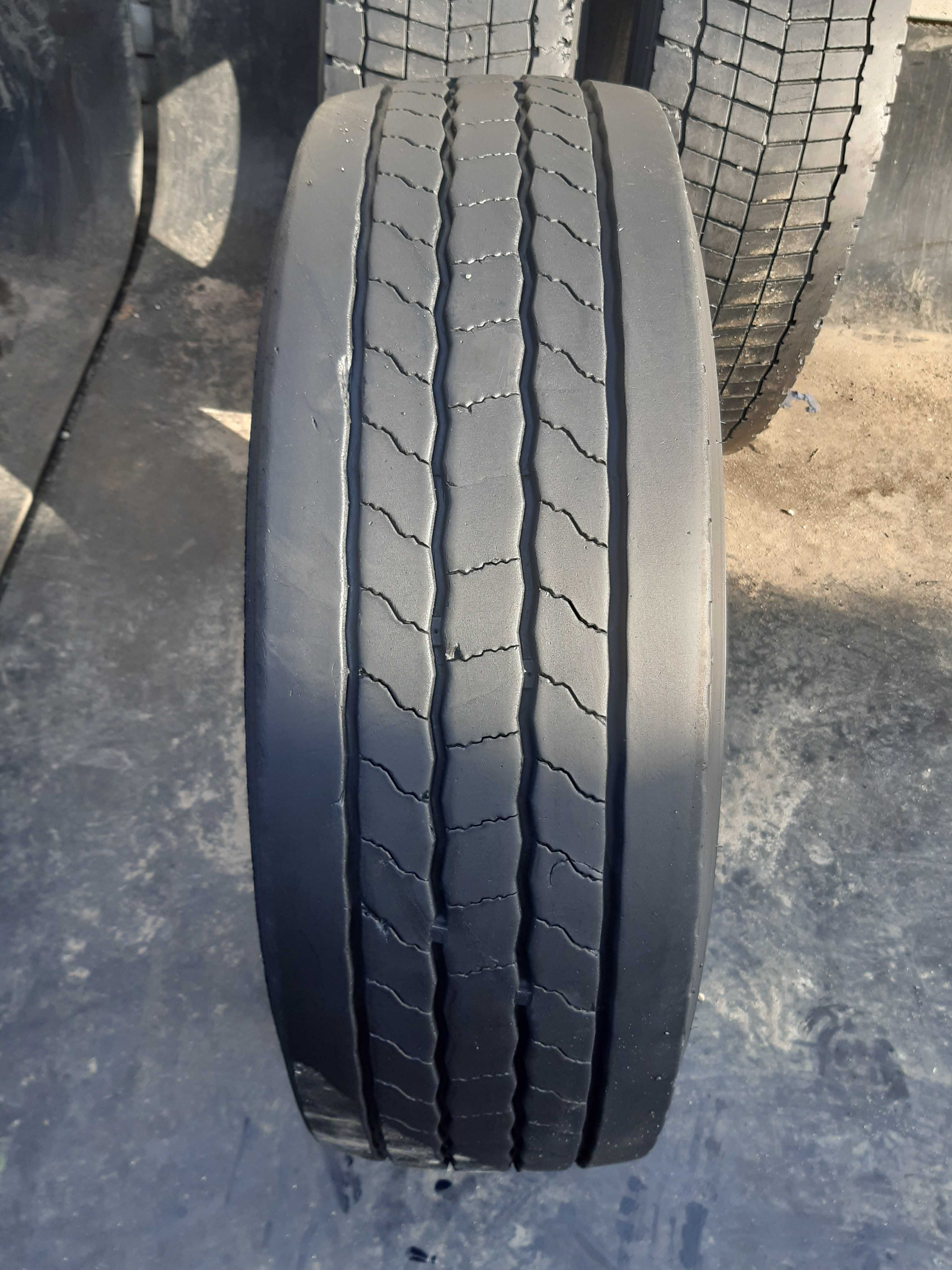 285/70R19.5 Hankook AH35 przód