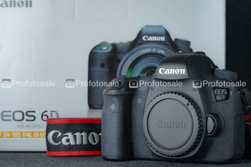 Фотоапарат Canon EOS 6D