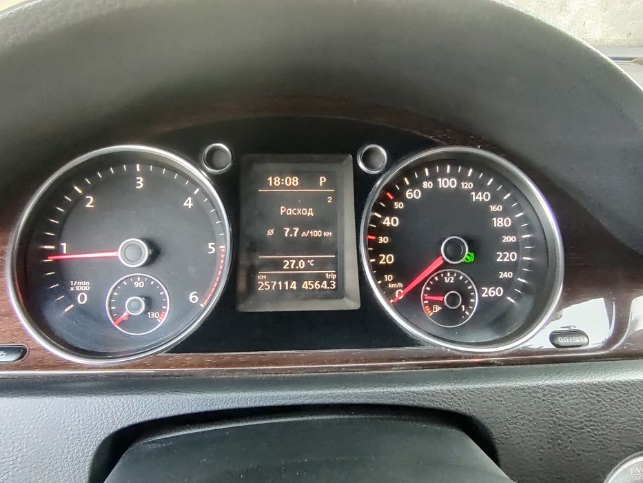 Продам Voltswagen PASSAT B7 2012 DIESEL