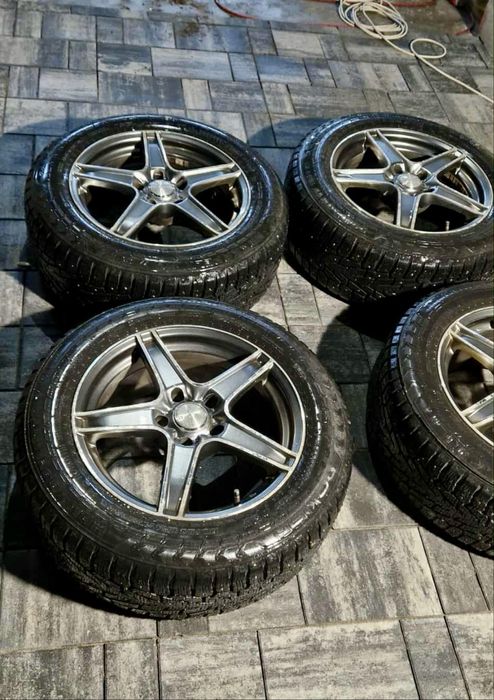 Sprzedam koła 225/60/17”