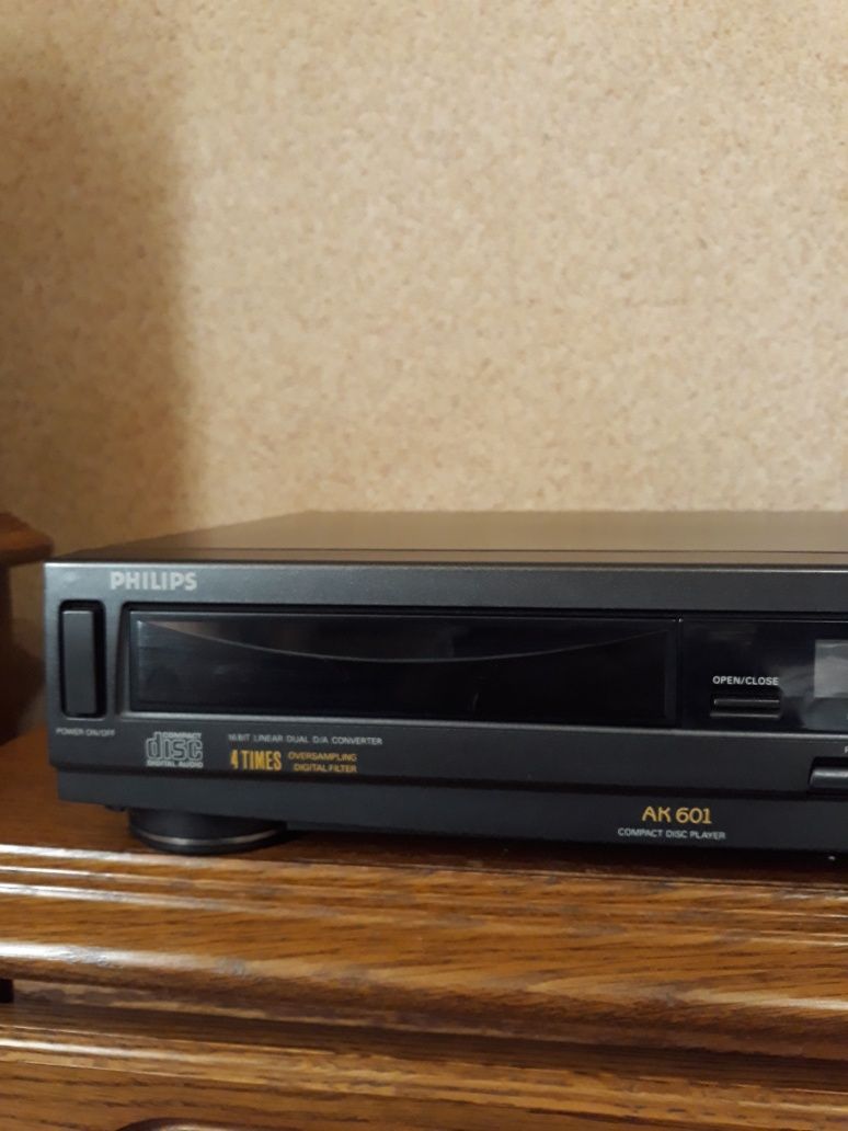 Philips AK-601 CD програвач