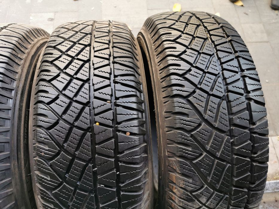 Шины 235/65 R17 Michelin latitude cross