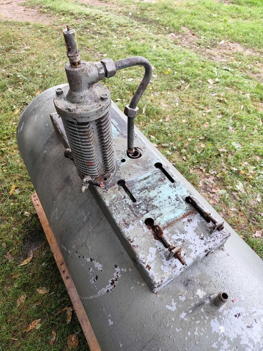 Zbiornik ciśnieniowy powietrza  kompresor sprężarka